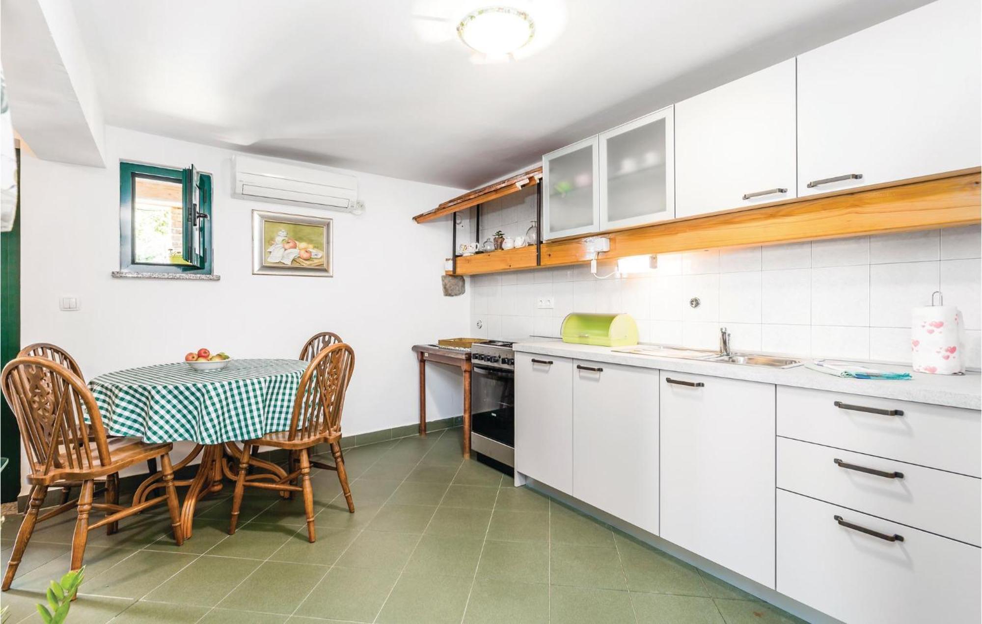 1 Bedroom Gorgeous Apartment In Lovran Luaran gambar